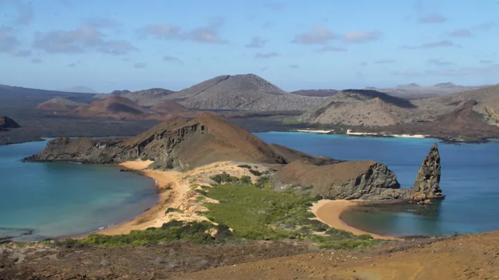 Det unikke landskab på Galapagos minder nærmest om månelandskaner. Foto Claus Bech