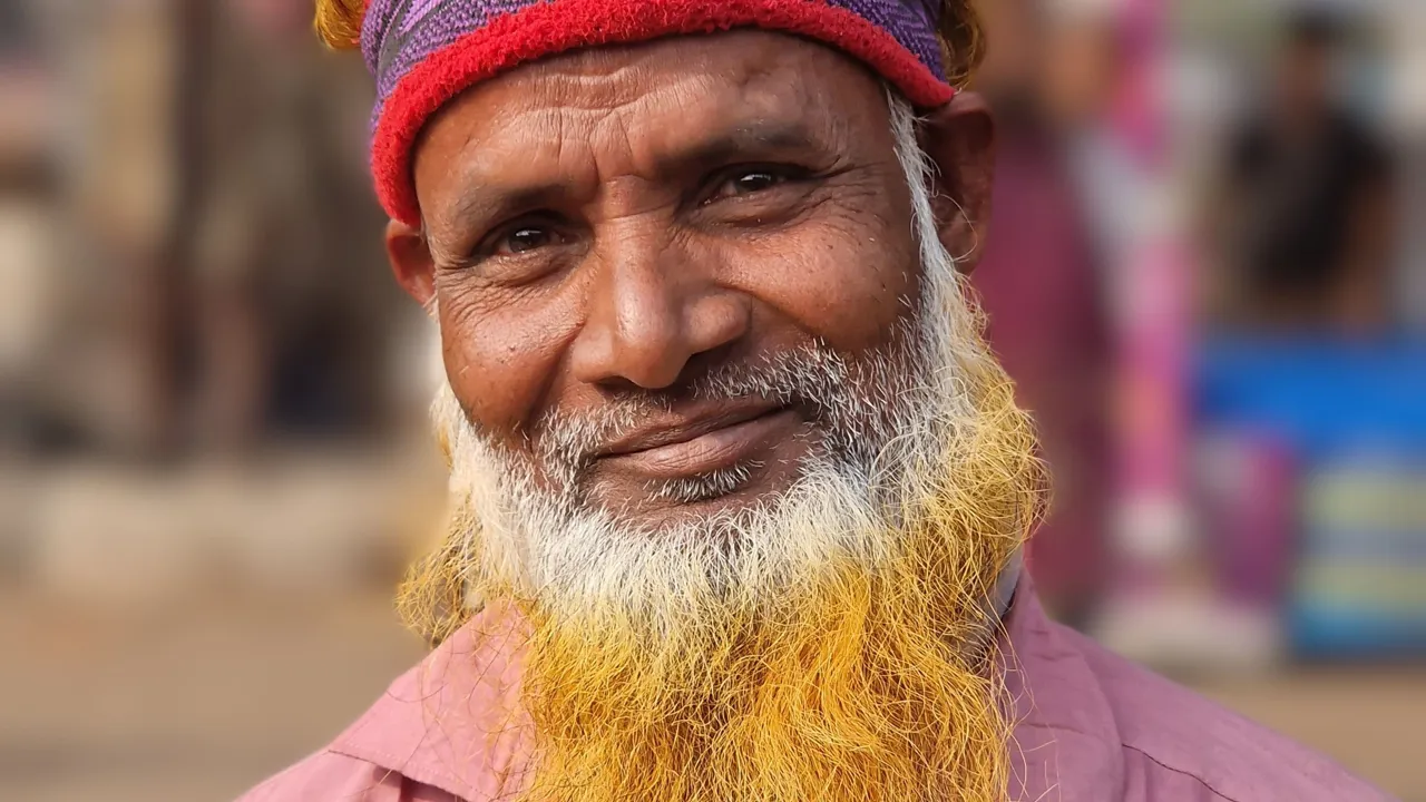 Bangladesh har mange ansigter, og på rejsen møder vi et bredt udsnit af befolkningen. Foto af Helle Lefevre 