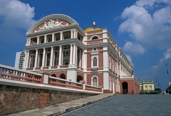 Manaus' smukke operahus, Teatro Amazonas, er en af hovedattraktionerne i byen. Foto Viktors Farmor