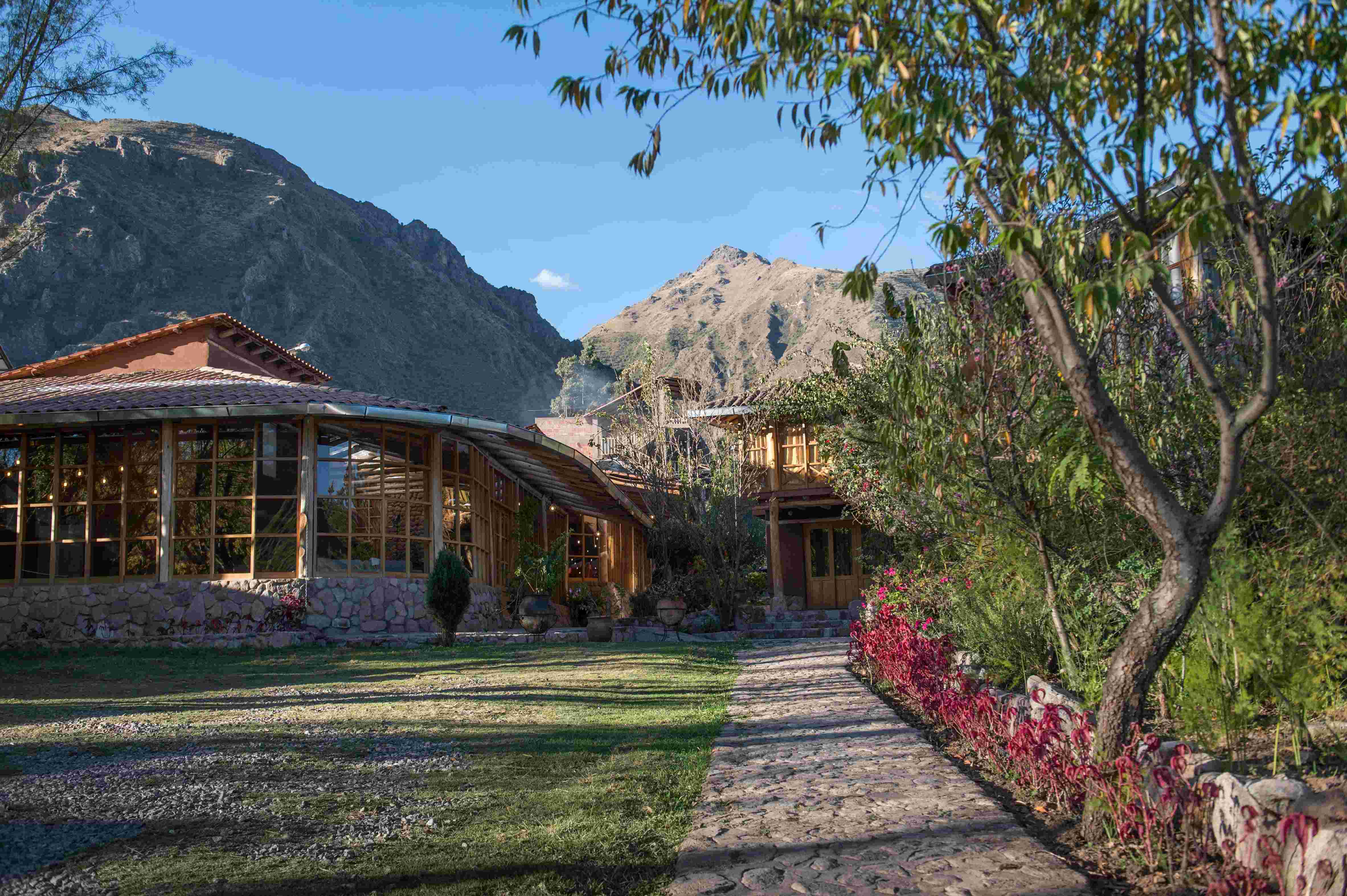 Vi overnatter på et hotel i Den Hellige Dal i knap 2.900 m.o.h. for at minimere risikoen for højdesyge. 