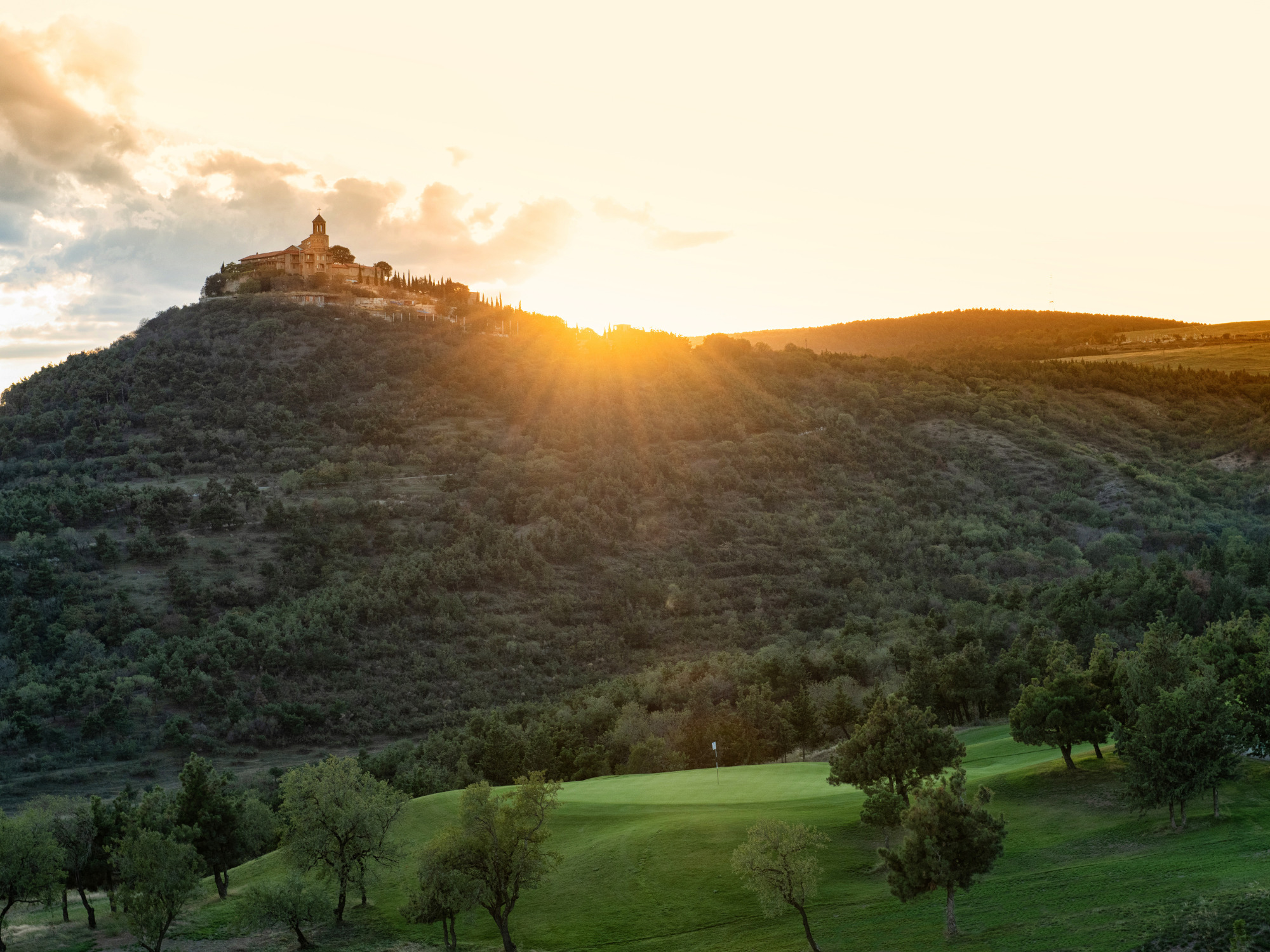 Shavnabada-klostret fra det 12. århundrede. Foto Viktors Farmor