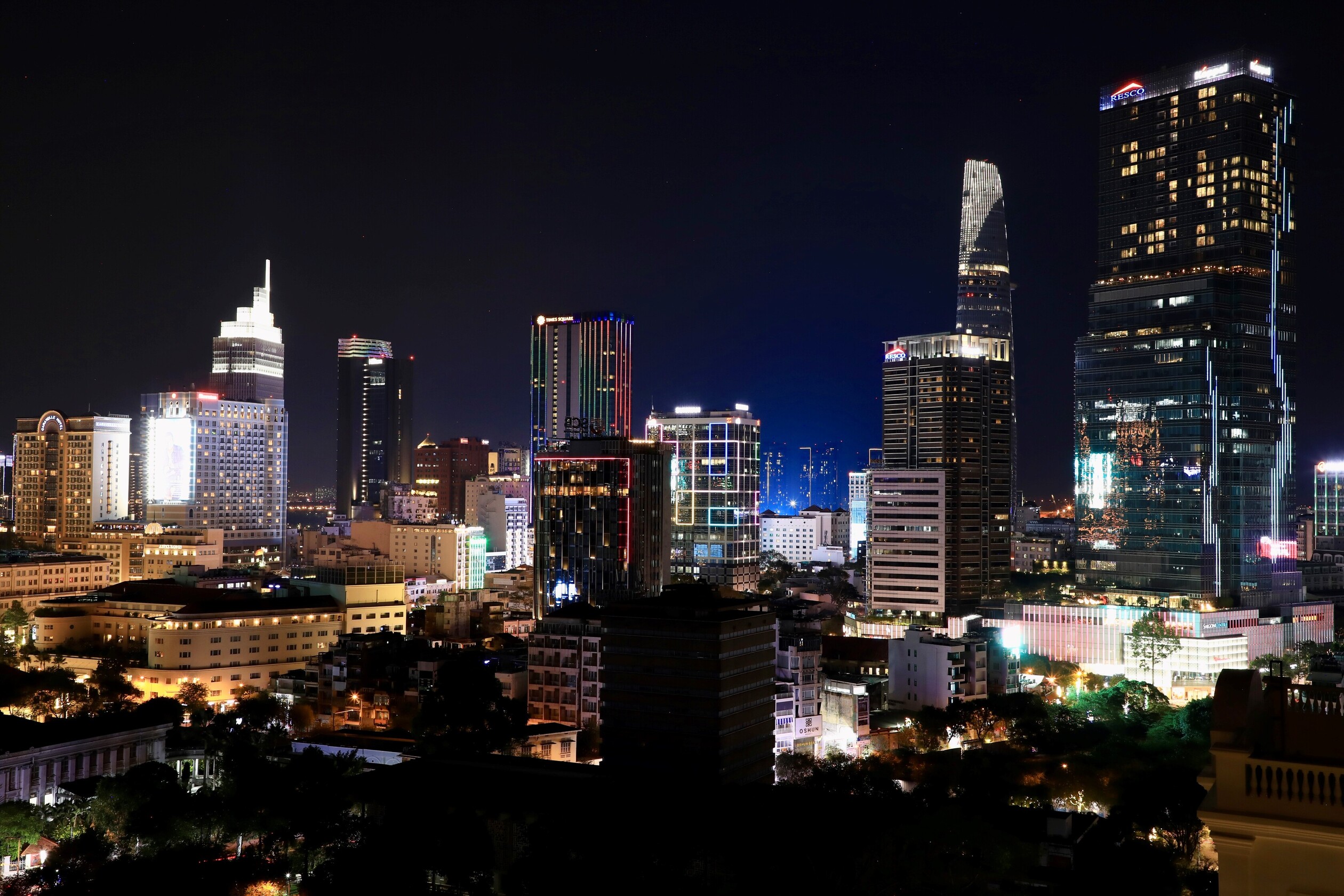 Ho Chi Minhs skyline set fra tagterrassen på vores hotel. Foto af Anders Stoustrup (1)