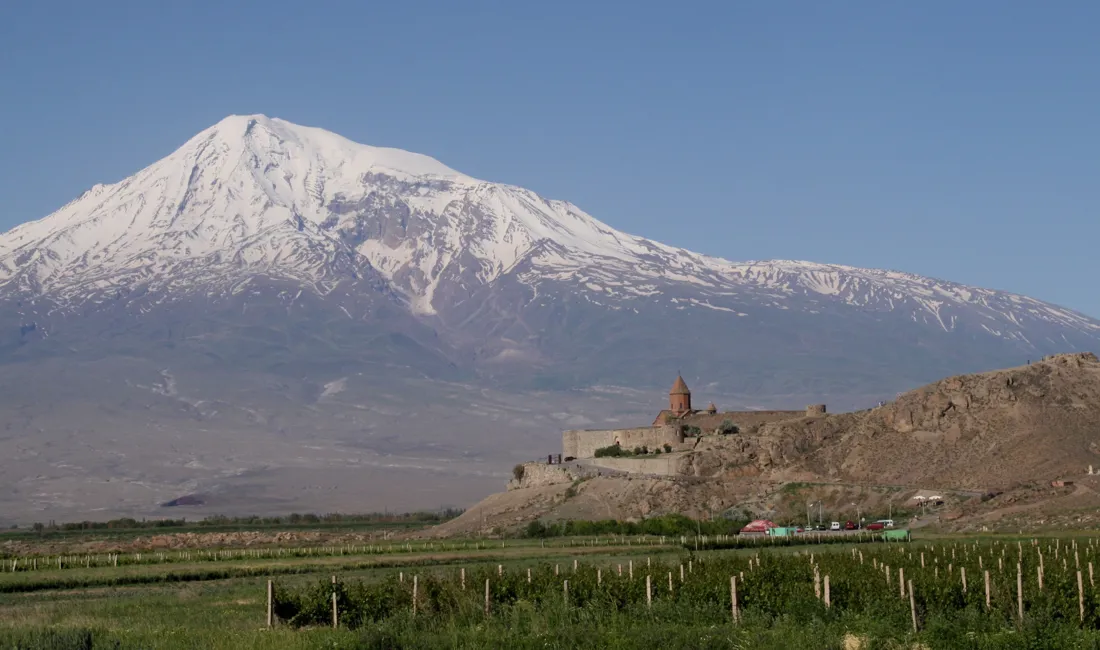 Ararat er et nationalt symbol for det armenske folk. Foto Claus Bech