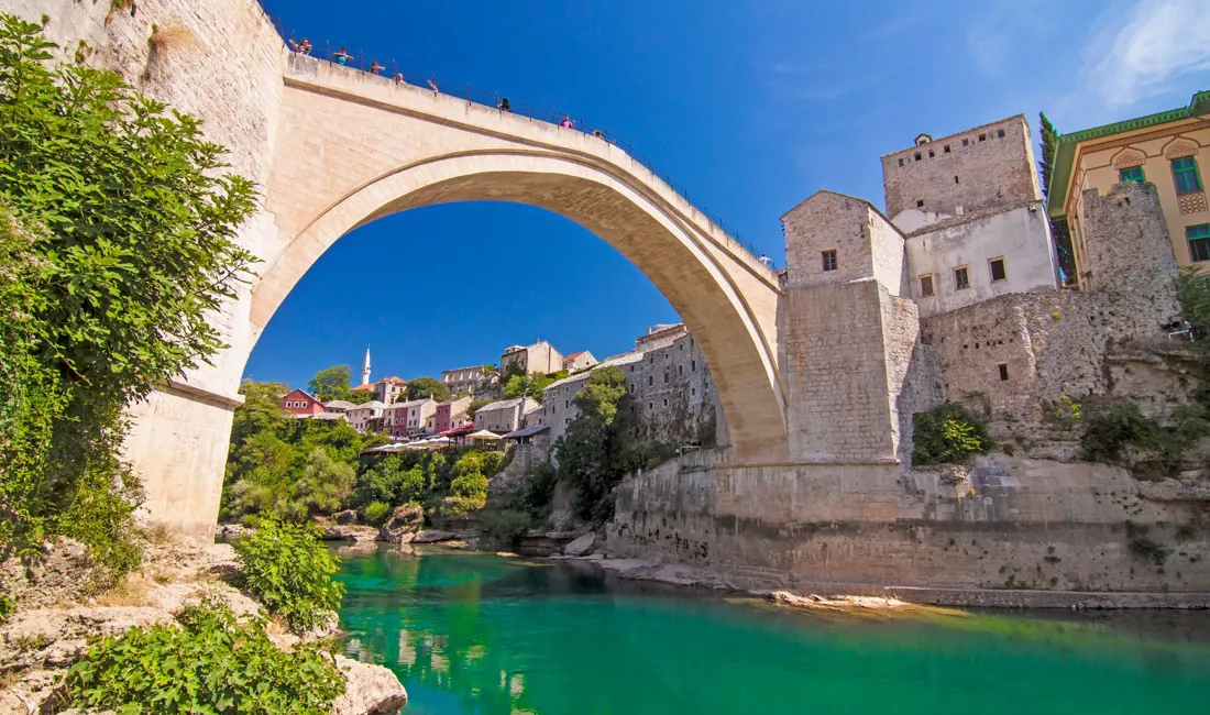 Den berømte bro i Mostar er på UNESCOs Verdensarvsliste. Foto Viktors Farmor
