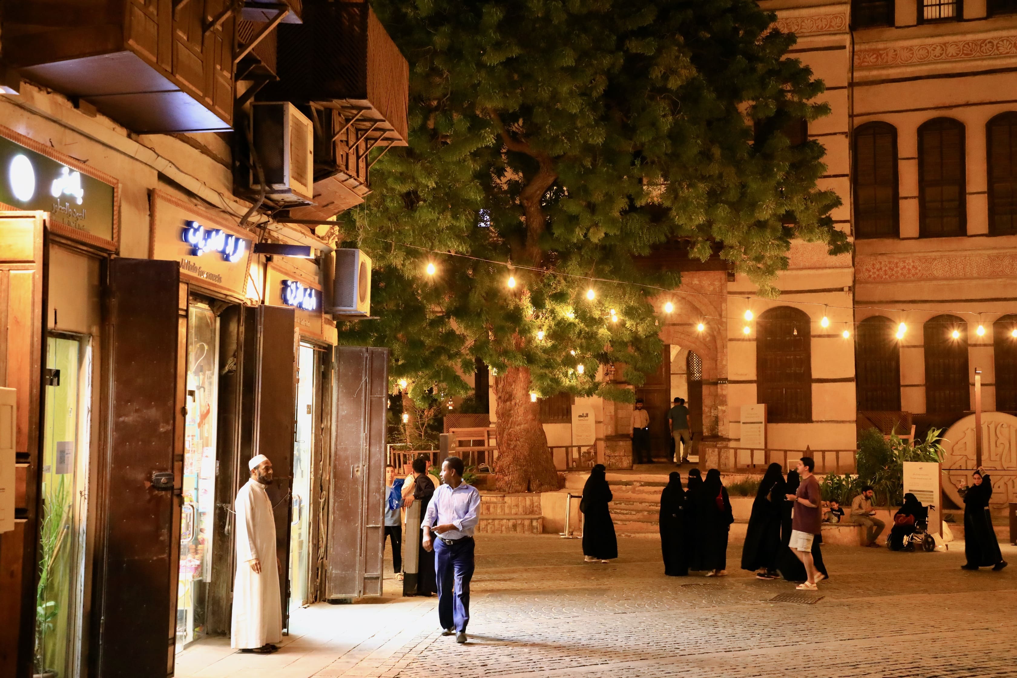 Aftenstemning i Jeddahs gamle bydel. Foto af Anders Stoustrup