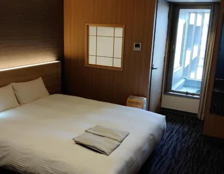 Vores hotel er 4-stjernet og har en perfekte placering i centrum af Kyoto. Foto Viktors Farmor