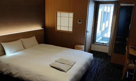 Vores hotel er 4-stjernet og har en perfekte placering i centrum af Kyoto. Foto Viktors Farmor