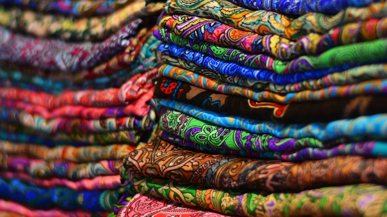 Silkevejen er fyldt med farverige og spændende markeder. Foto Viktors Farmor