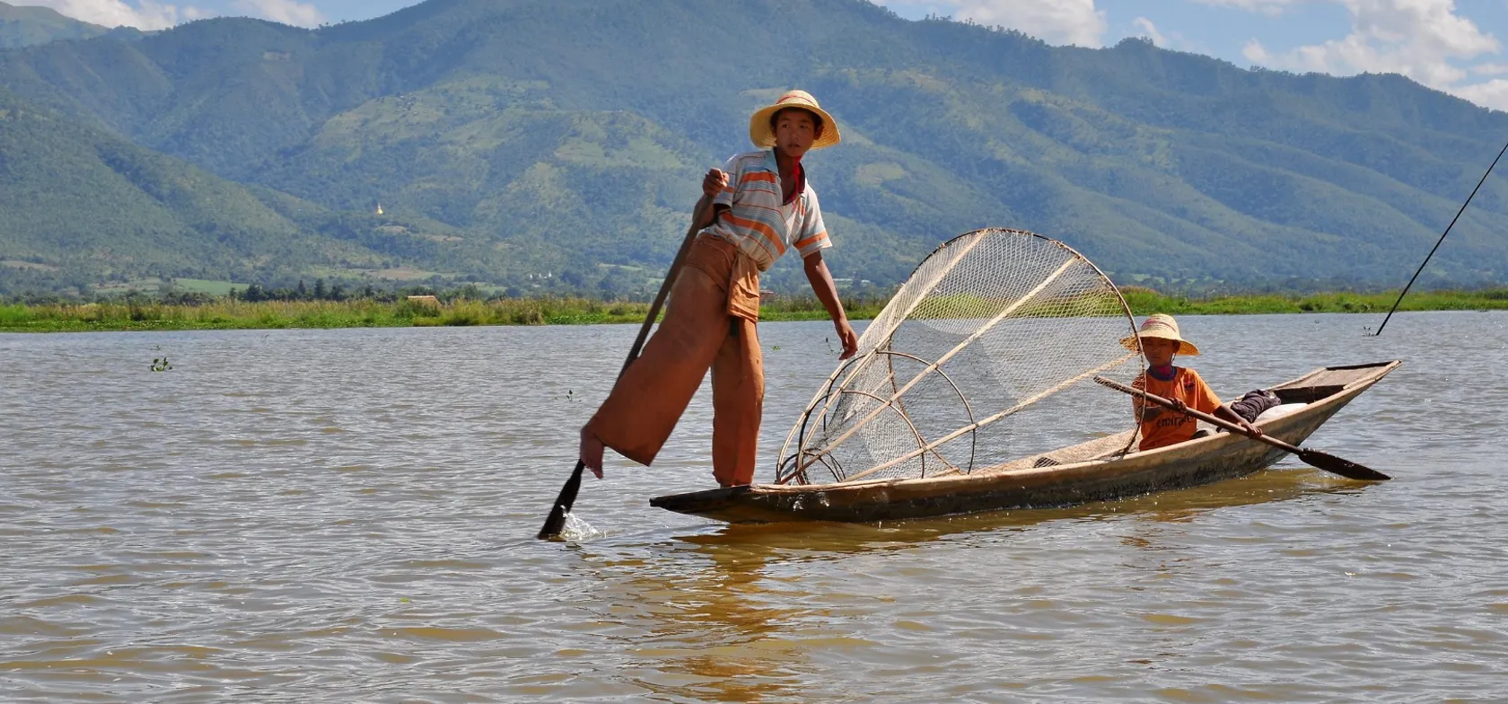 Fiskere på Inle søen. Foto Claus Christensen