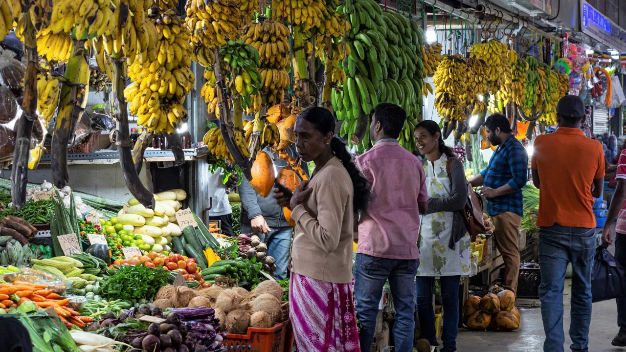 Handlende på markedet. Foto Jacob Poul Skoubo