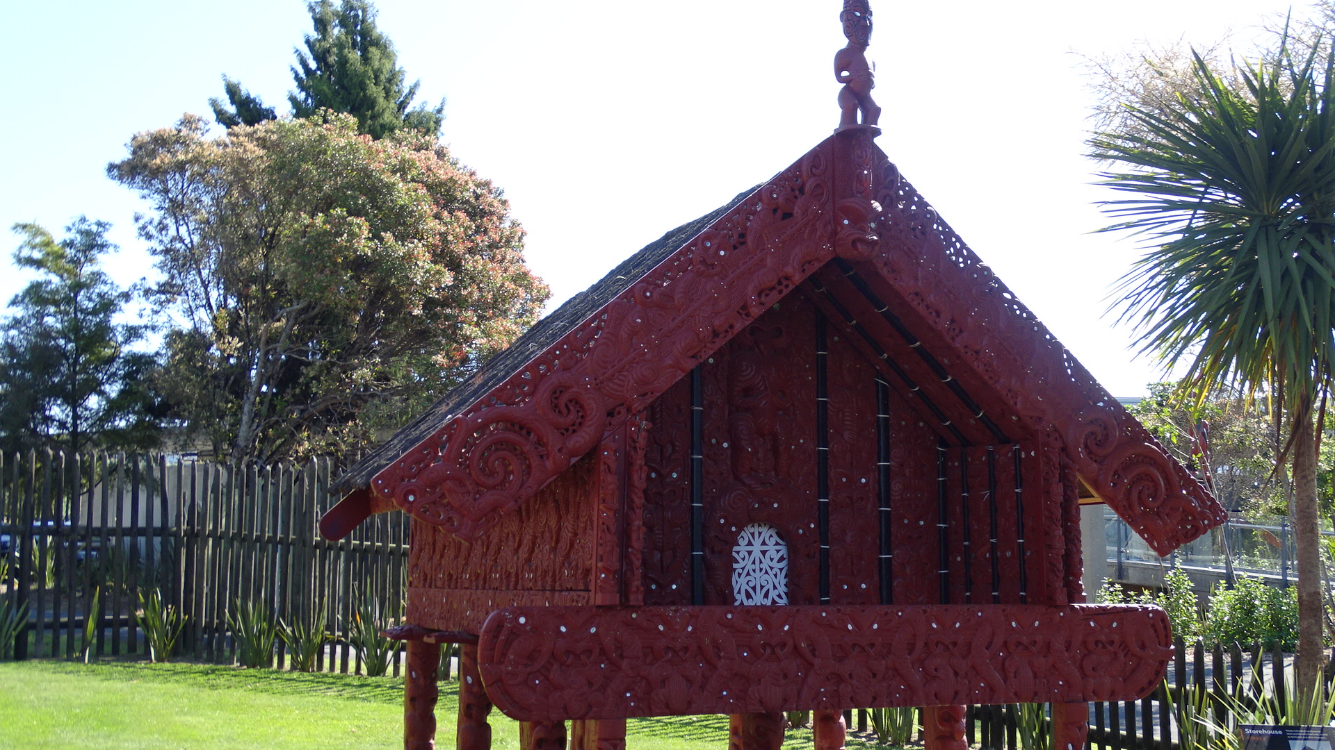 Oprindeligt opbevaringshus for maorierne. Foto Mette Riis