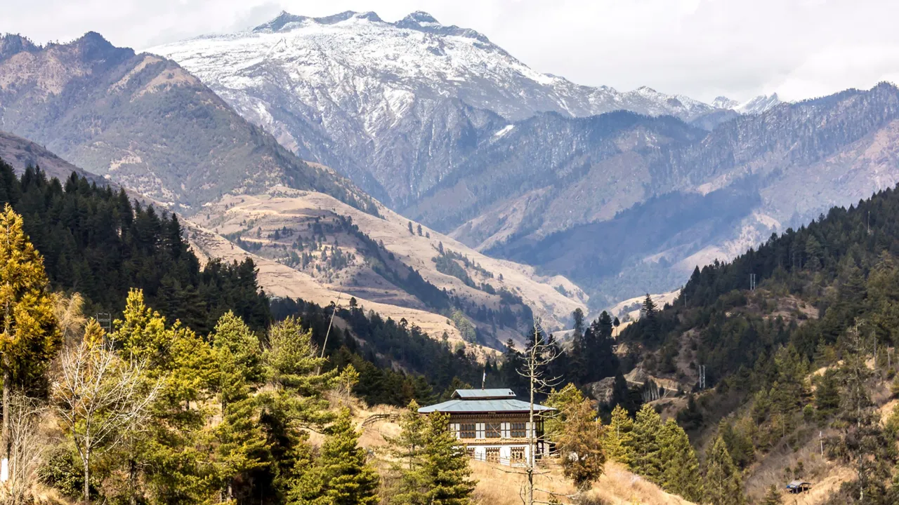 Køreturene fra sted til sted er en stor del af oplevelsen i Bhutan. Foto Viktors Farmor