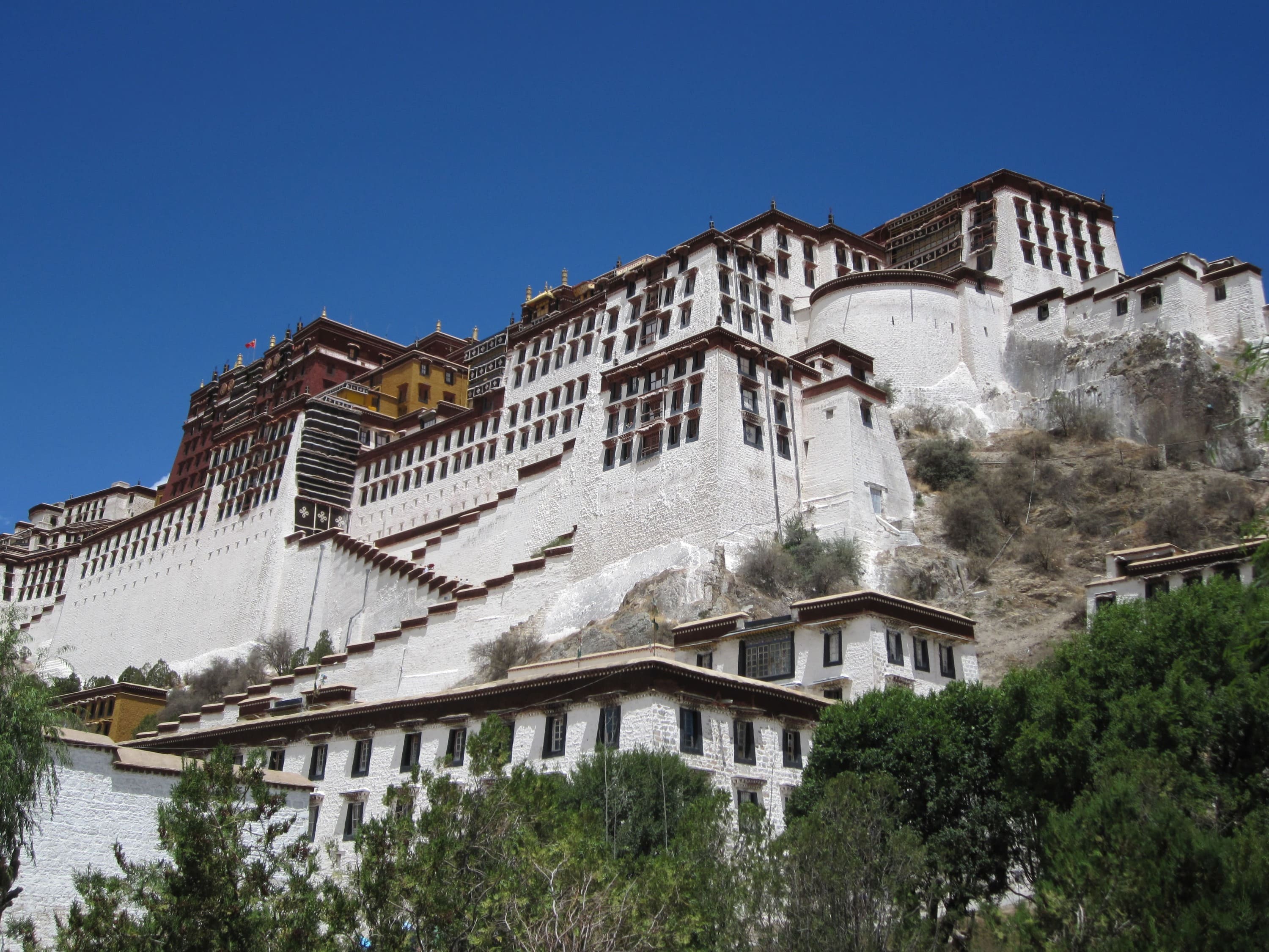 Fra Potala-paladset regerede rækken af Dalai Lama'er. Foto Mie Ellen Gynther