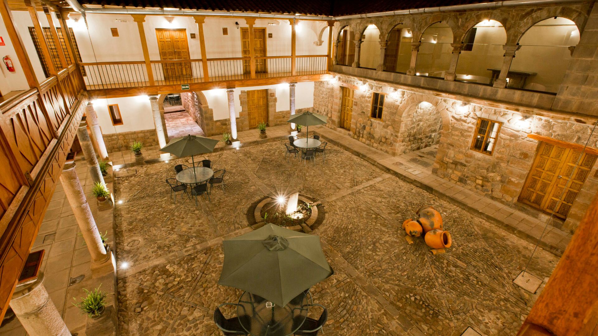 Tierra Viva Cuzco Centro i gåafstand fra en stor buket af museer, markeder og restauranter og highligts i byen, bl.a. katedralen. Foto Viktors Farmor