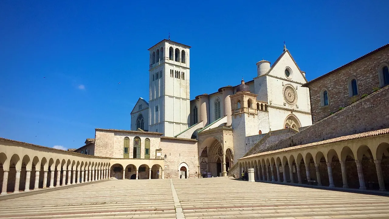 Assisi er efter Vatikanet og Peterskirken i Rom er et af de mest søgte rejsemål blandt pilgrimme verden over! Vi skal selvfølgelig også dertil. Foto Lene Brøndum