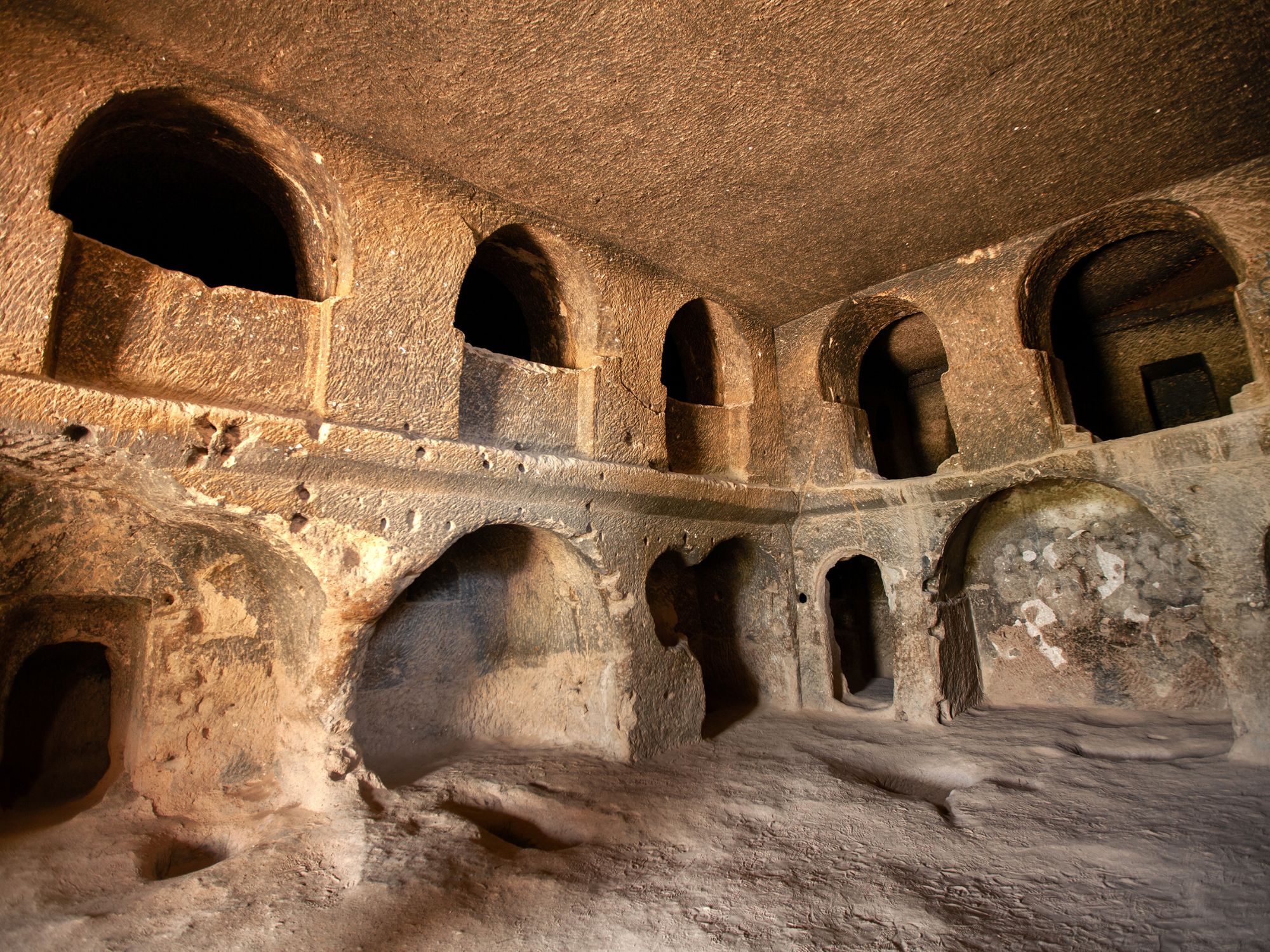 Et blik ind i Selime-klosteret. Foto Viktors Farmor