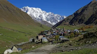 Ushguli er en middelalderby beliggende i vidunderlige Svaneti i det nordlige Georgien. Foto Peter Wieser