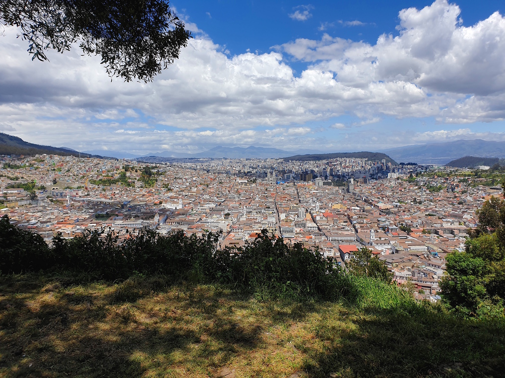Udsigt ud over hovedstaden i Ecuador -  Quito. Foto Hanne Christensen