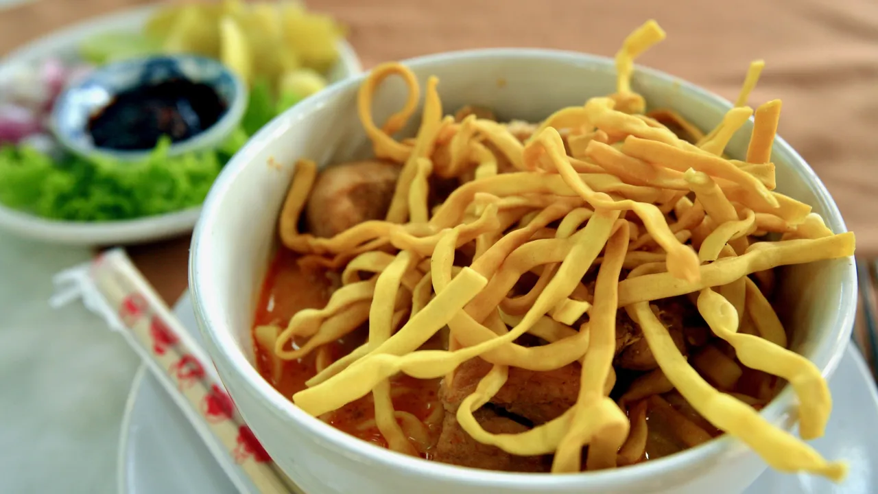 Vi smager på det unikke nordthailandske køkken. Foto af Anders Stoustrup