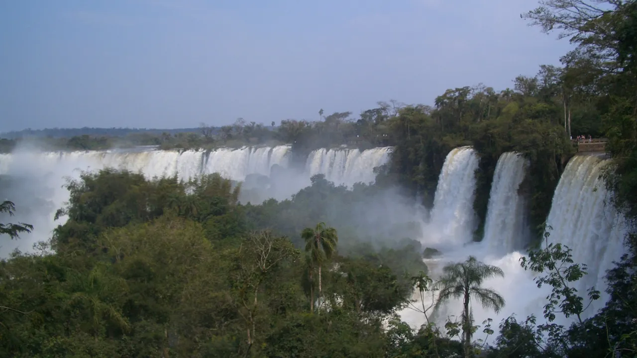 De spektakulære vandfald, Foz do Iguazú, betragtes som et af verdens største naturvidundere. Foto Thomas Kjær Hansen