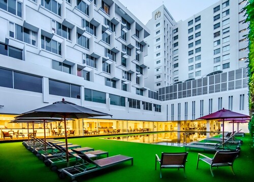 Mandarin Hotel Managed by Centre 