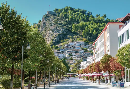 På en rejse i Albanien besøger vi Berat, som er en af landets flotteste byer. Foto Ervin Gjata