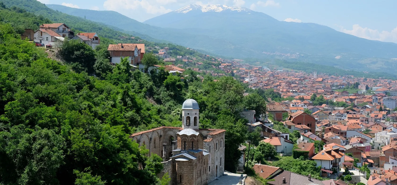 Prizren ligger på skråningerne af Sar Bjergene. Foto Mesut Toker