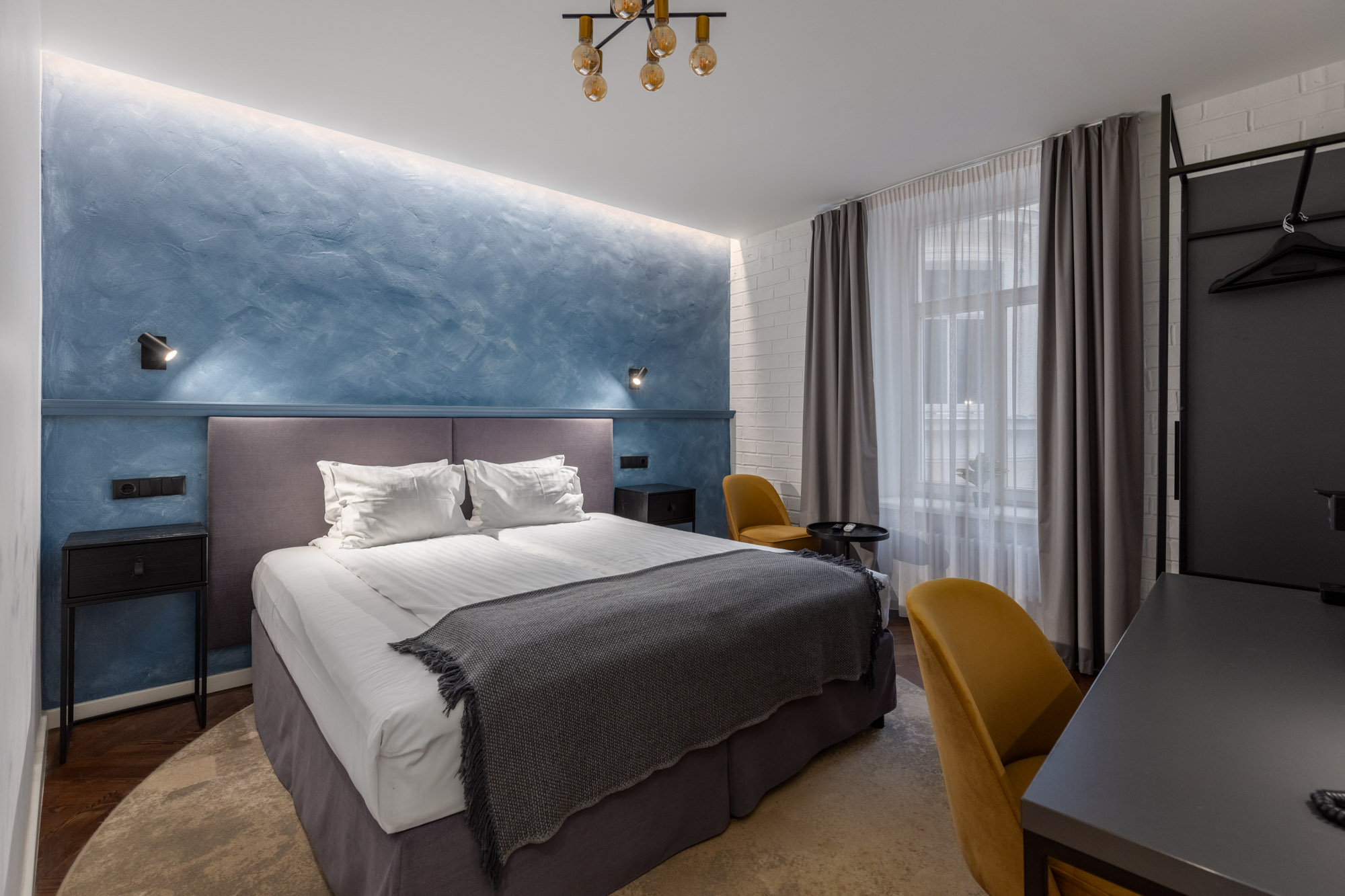 Konventa Seta Hotel ligger midt i den gamle bydel i Riga, omgivet af historiske bygninger og hyggelige gader. 