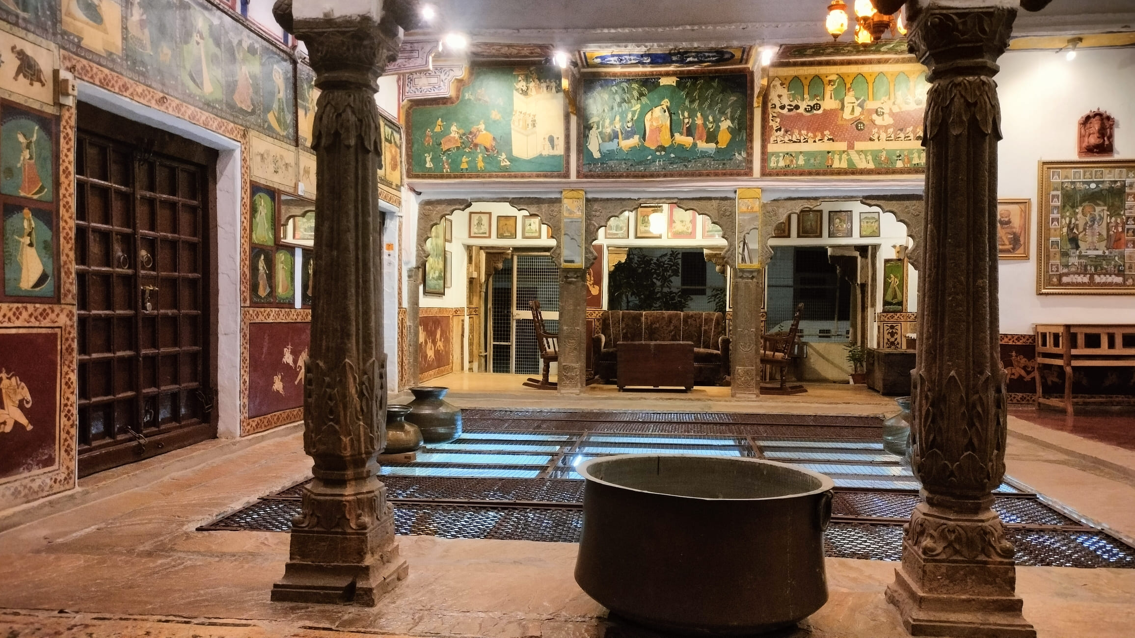 Haveli Braj Bhushanjee i Bundi er et lille heritagehotel indrettet i en 200 år gammel rigmandsvilla. Foto Viktors Farmor