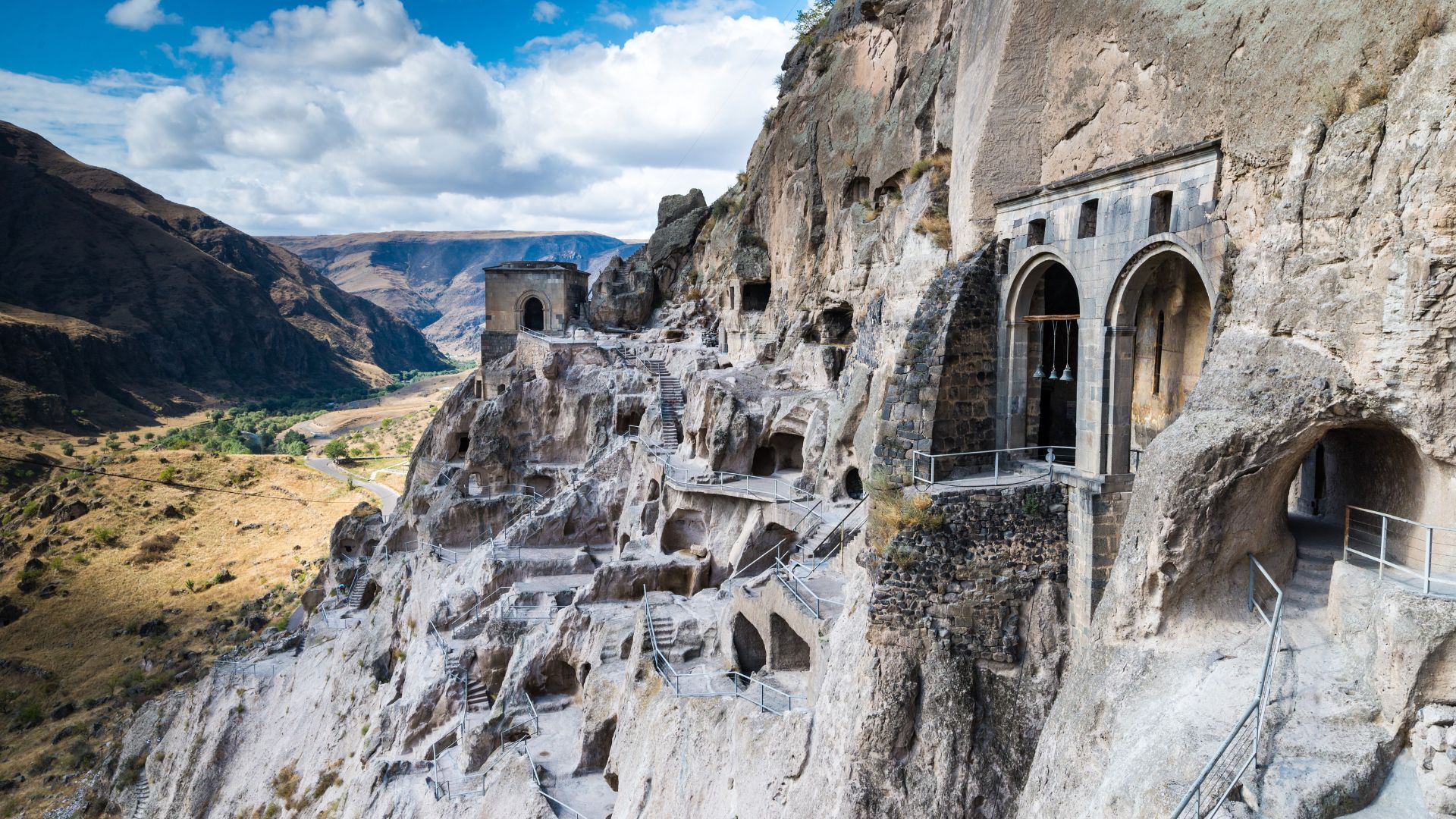 I Vardzia kan man opdage flere kirker med smukke fresker. Foto Viktors Farmor