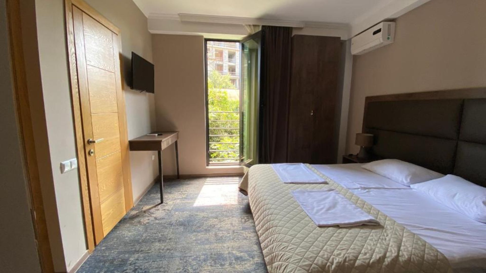 Et godt 3-stjernet, med placering i centrum af Kutaisi. Foto Viktors Farmor 