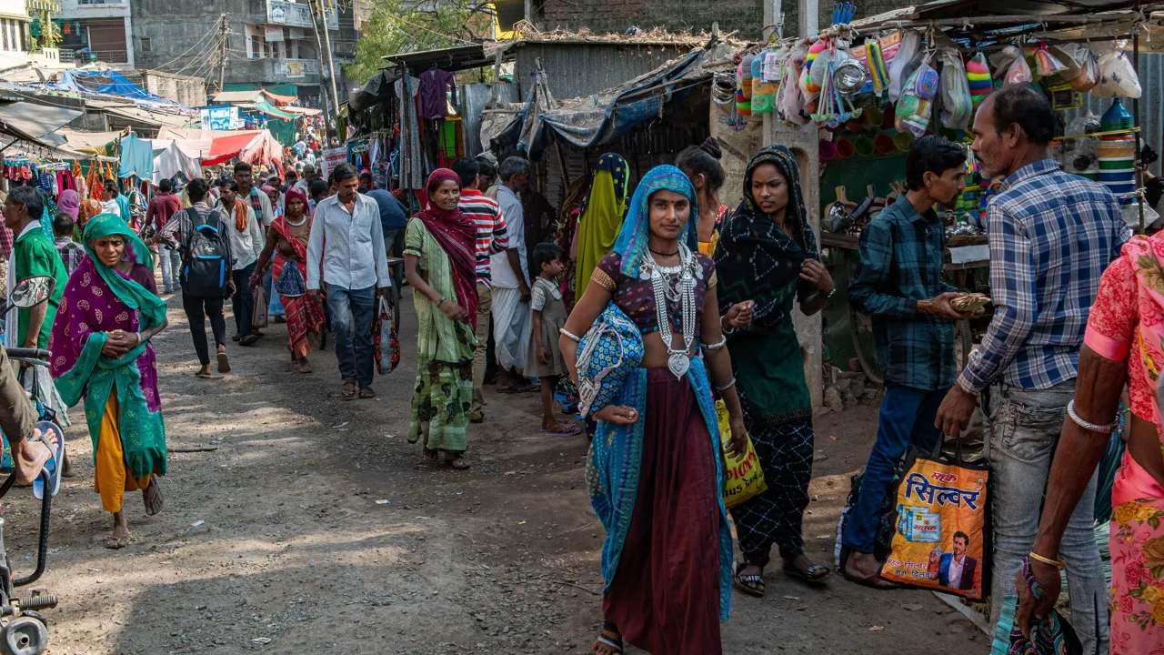 Markeder i Gujarat er altid en farverig affære. Foto Viktors Farmor