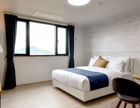 Vi bor på CM Park Hotel i Andong. Et moderne og stilrent hotel i hjertet af byen.