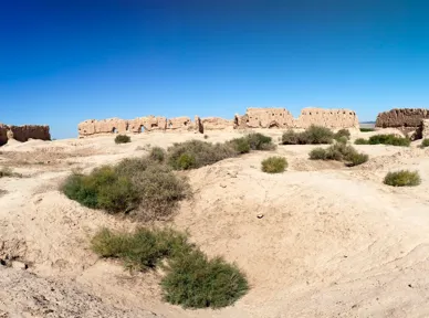 Ruinerne af fortet Ayaz Kala i Kyzylkum ørkenen. Foto Viktors Farmor