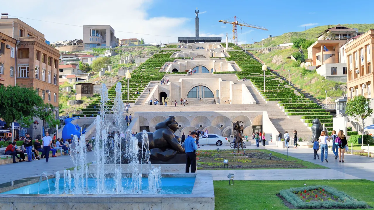 Yerevan cascade kaldes også for Armeniens hængende haver. Viktors Farmor