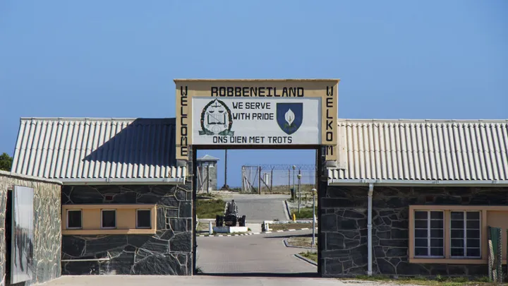 Fængselsøen Robben Island i Sydafrika var Nelson Mandelas ”hjem” i 18 af hans 27 års fængselsophold. Foto Viktors Farmor