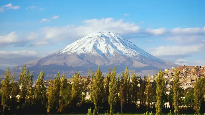 Rejsen tager udgangspunkt i Arequipa ved Misti Vulkanen. Foto Viktors Farmor