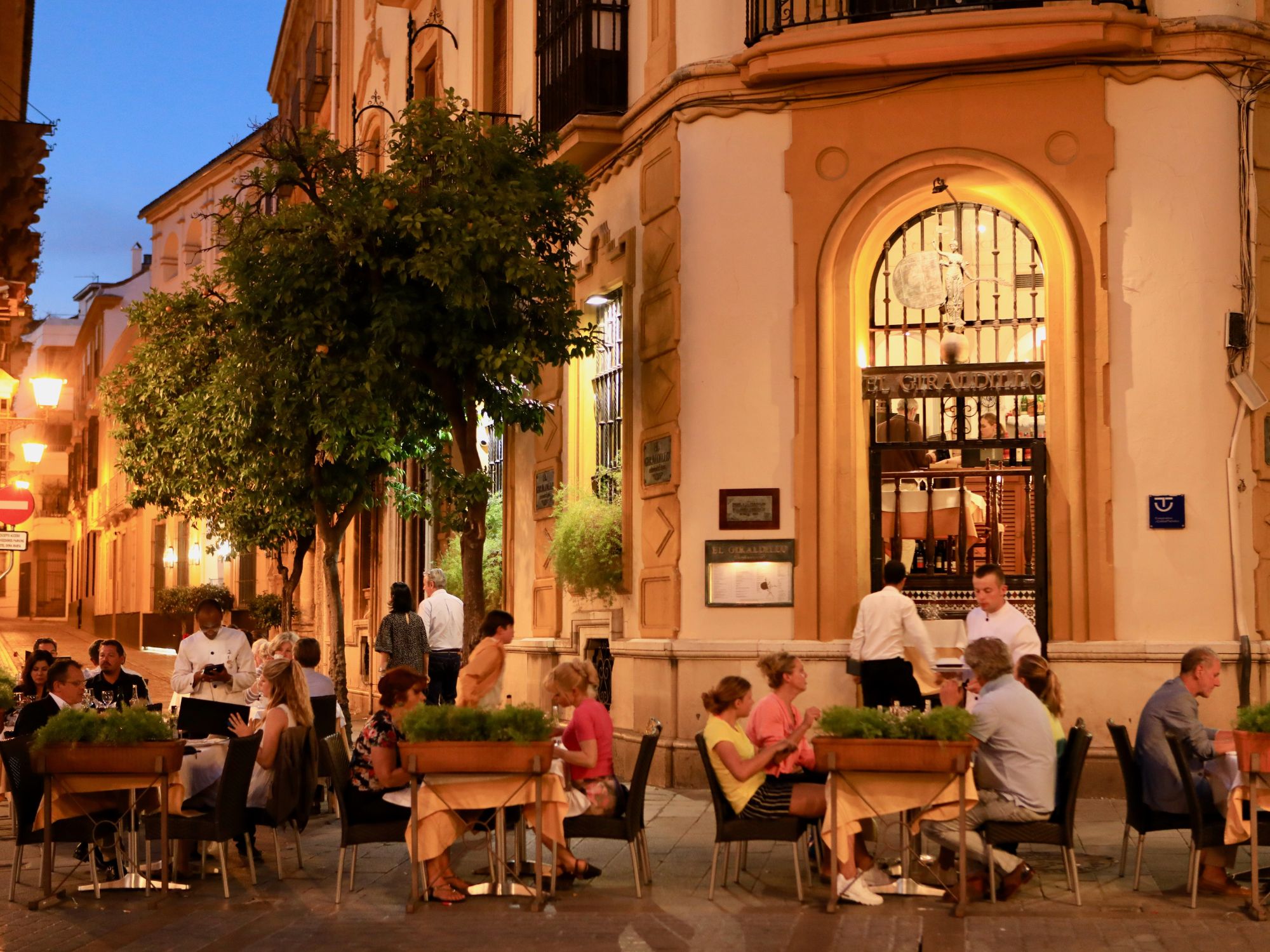 Aftenerne i Sevilla er fantastiske og stemningsfyldte. Foto Anders Stoustrup