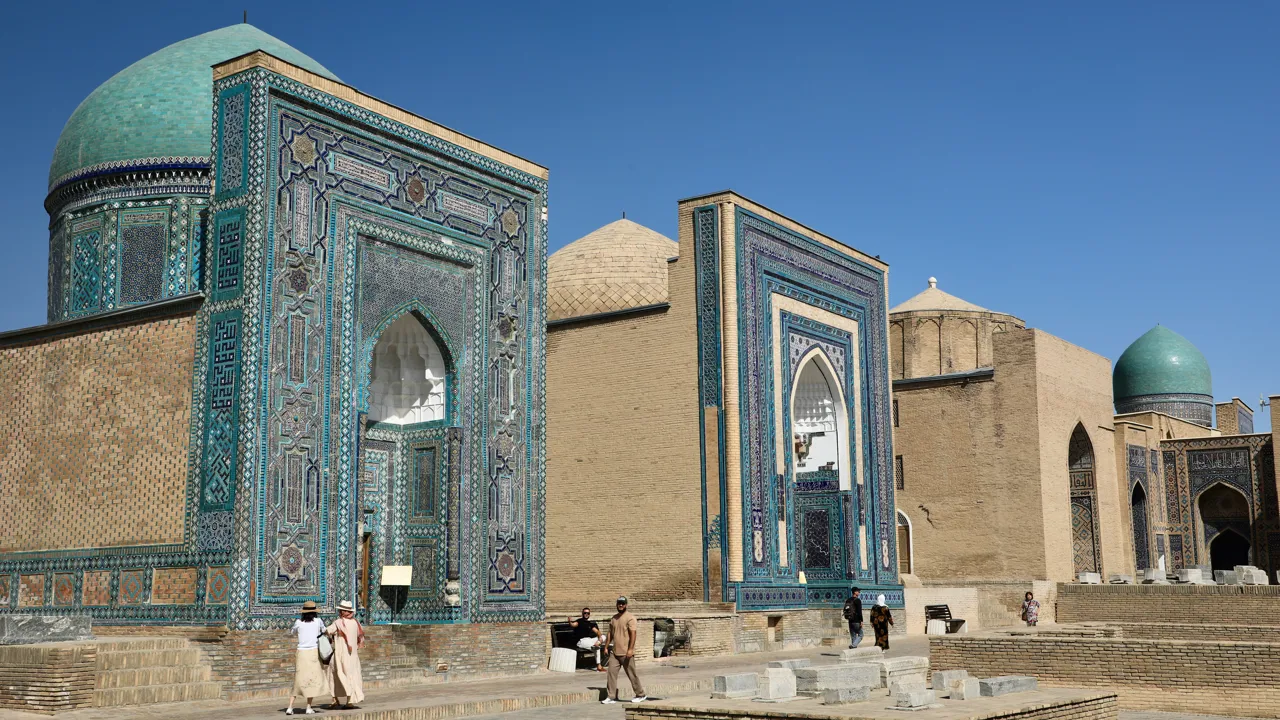 Shah-I-Zinda gravpladsen er en fantastisk samling af gravmonumenter. Foto af Anders Stoustrup