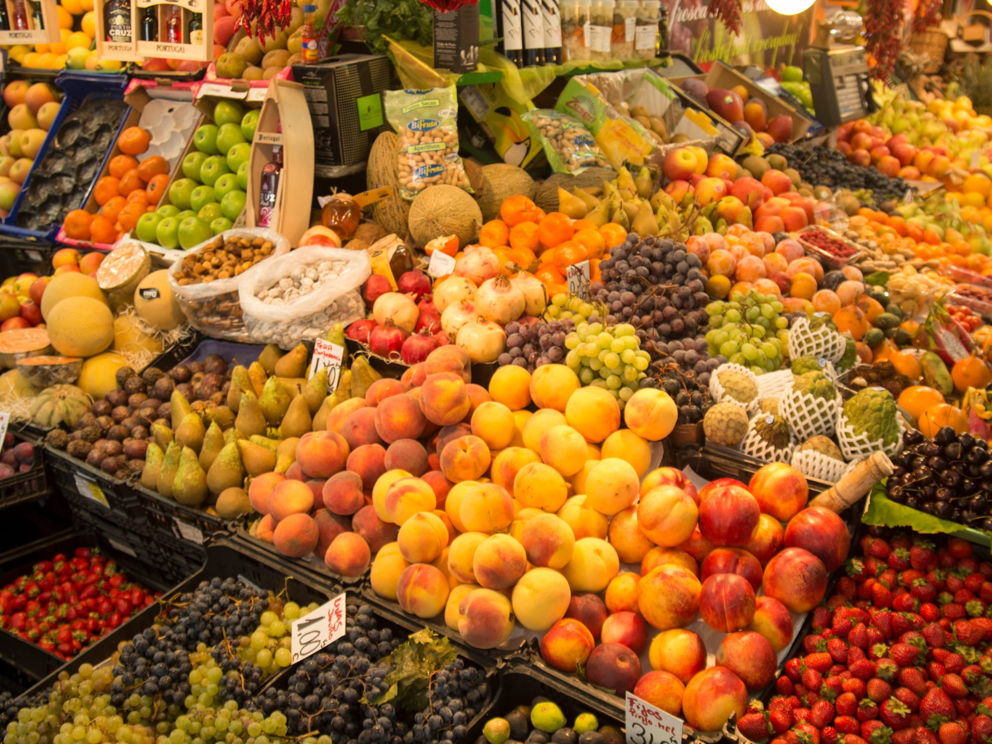 Der er mange fristelser på Mercado de Abastos i Santiago. Foto Viktors Farmor