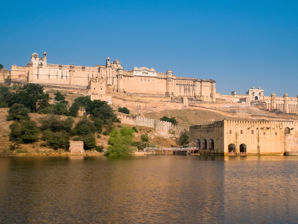 Amber Fort nær Jaipur ligner en fæstning udefra og et palads indefra. Foto Viktors Farmor