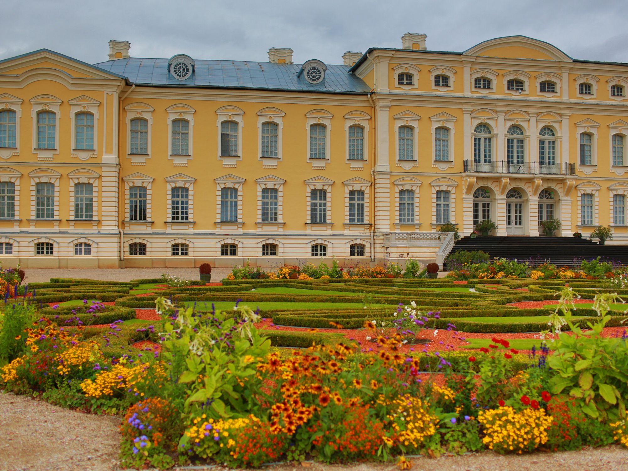 Det smukke Kadriorg Slot som blev bygget i 1718 af den russiske zar Peter den Store. Foto Viktors Farmor