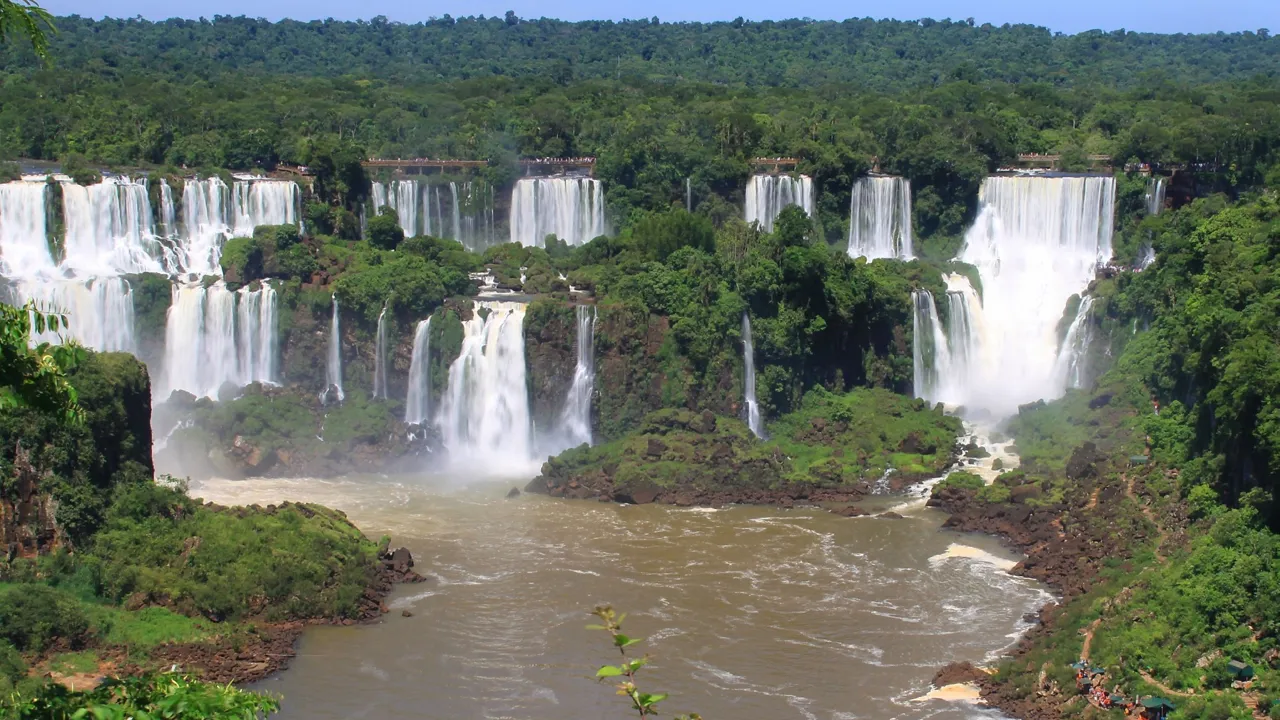 Udsigten mod Salto Bossetti, set fra den argentinske side. Foto Claus Bech