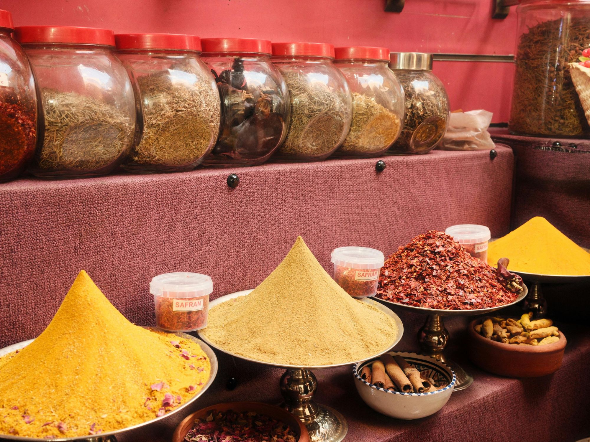 Rejsen giver flere muligheder for at opleve et af de mange krydderimarkeder. Foto Viktors Farmor