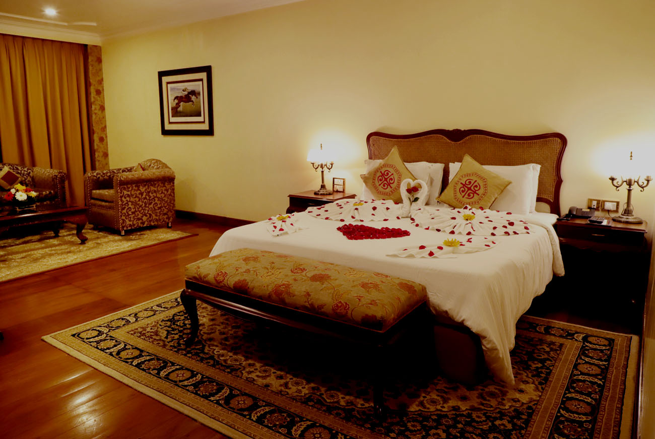 4-stjernet komfort og faciliteter venter os på Hotel Dynasty.