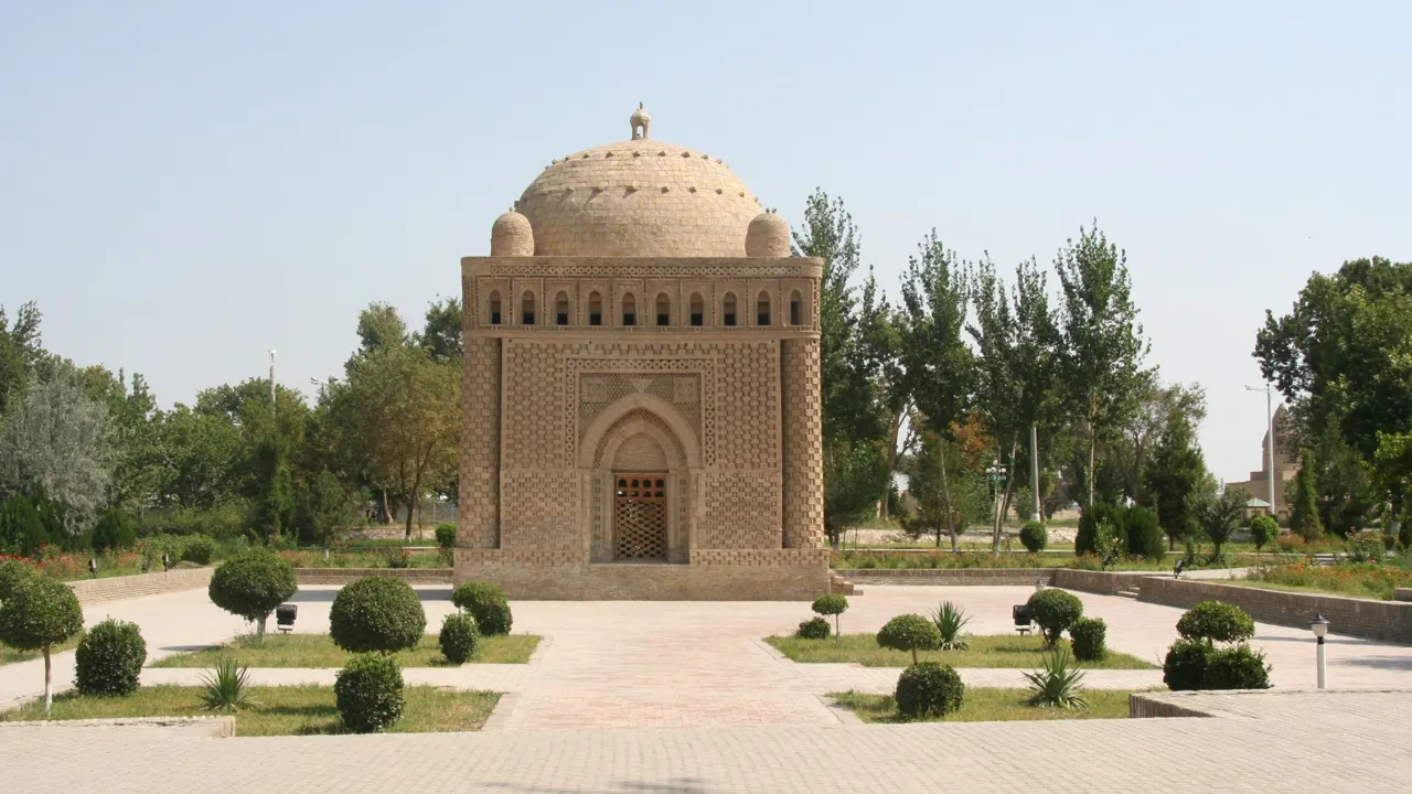 Ismail Samani mausoleet er en af de ældste bygninger i Uzbekistan. Foto Nette Kornerup