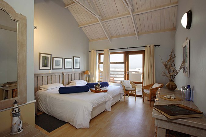 4 cape cross lodge
