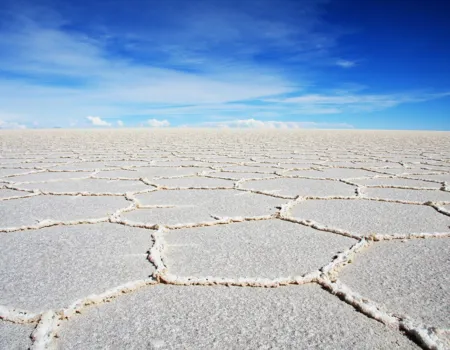 Saltsletterne Salar de Uyuni er resterne efter et hav udtørret gennem millioner af år. Foto Rasmus Nielsen