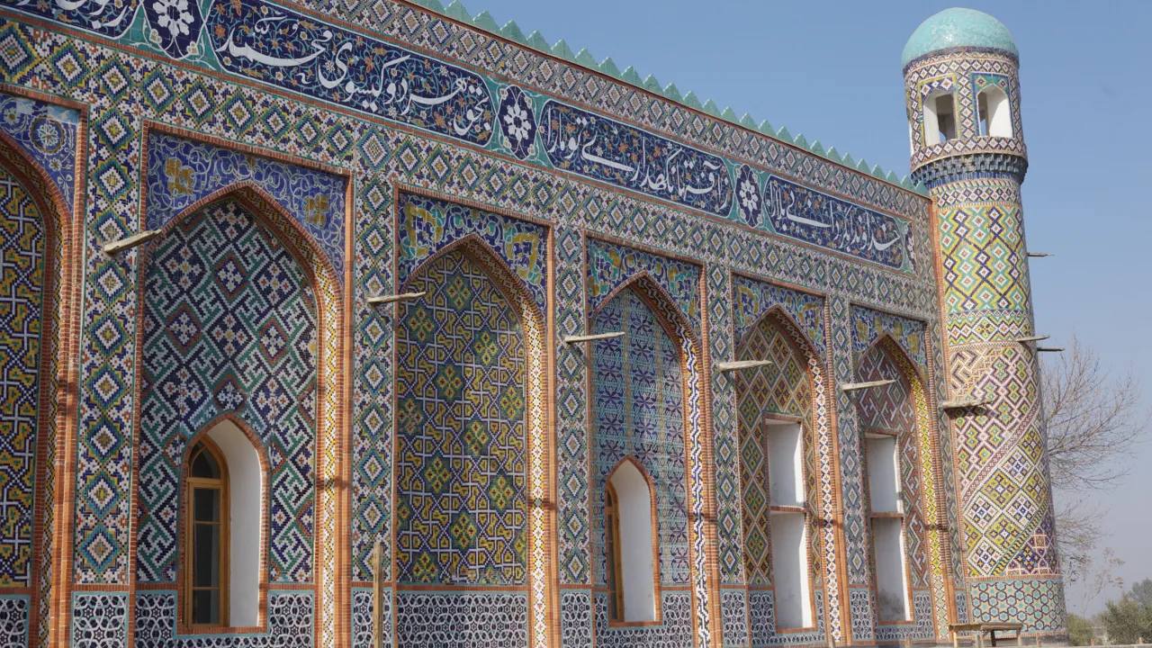 I ”vindenes by” Kokand, besøger vi byens største attraktion Khudayar Khans palads. Foto Viktors Farmor