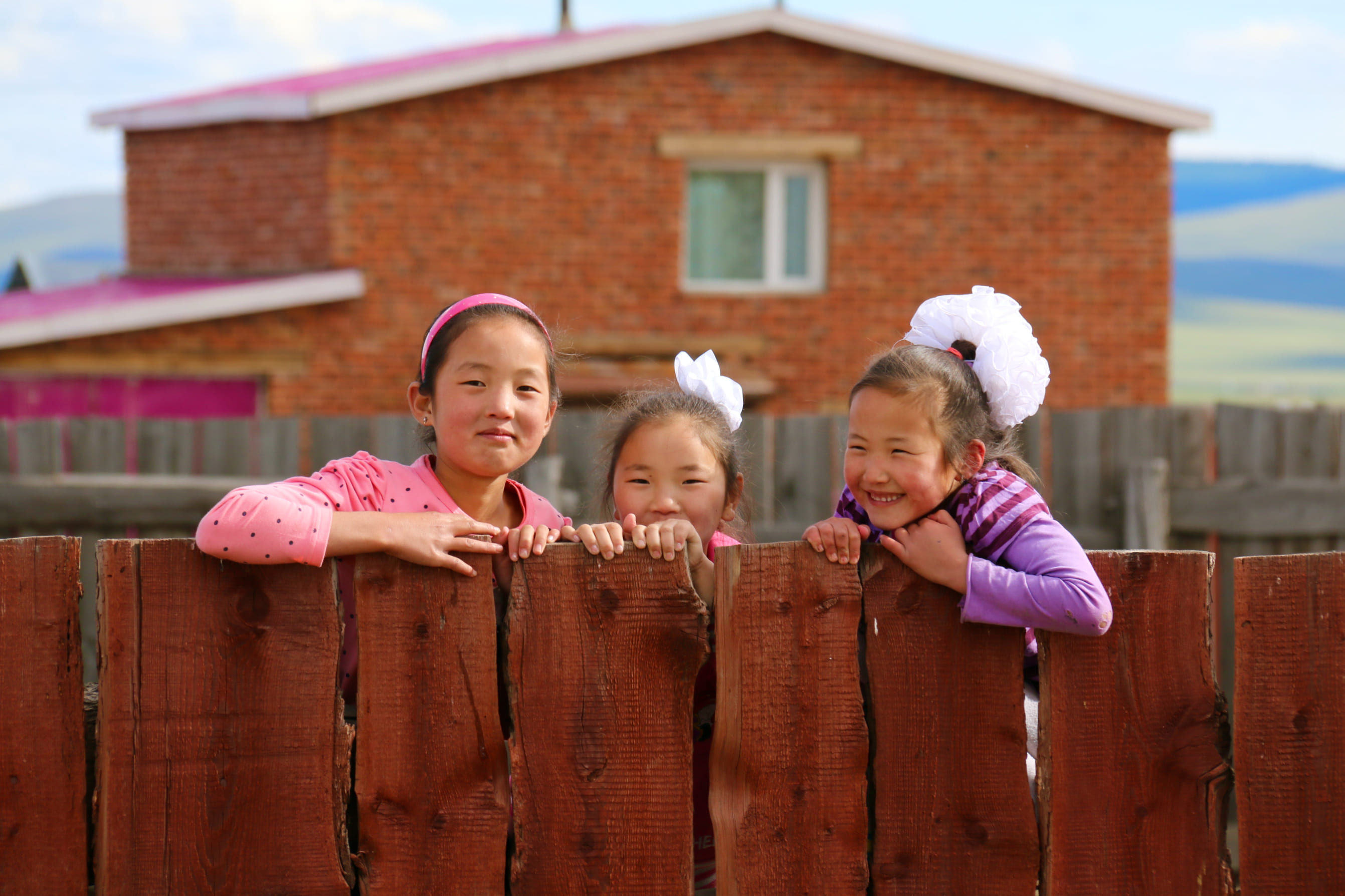 Lokalbefolkningen byder os velkommen rundt omkring i landet med smil og nysgerrige øjne. Foto Anja Schmidt